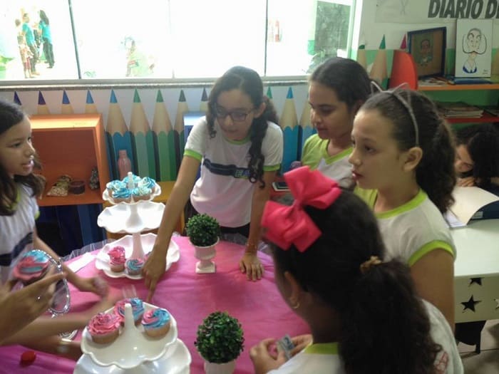 Araguatins Escola Arte De Crescer Realiza Feira De Doces Folha Do Bico