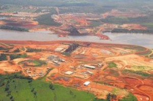 Imagens do canteiro de obras da usina