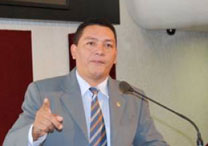 20090929112829_manoelqueiroz_208x146_2