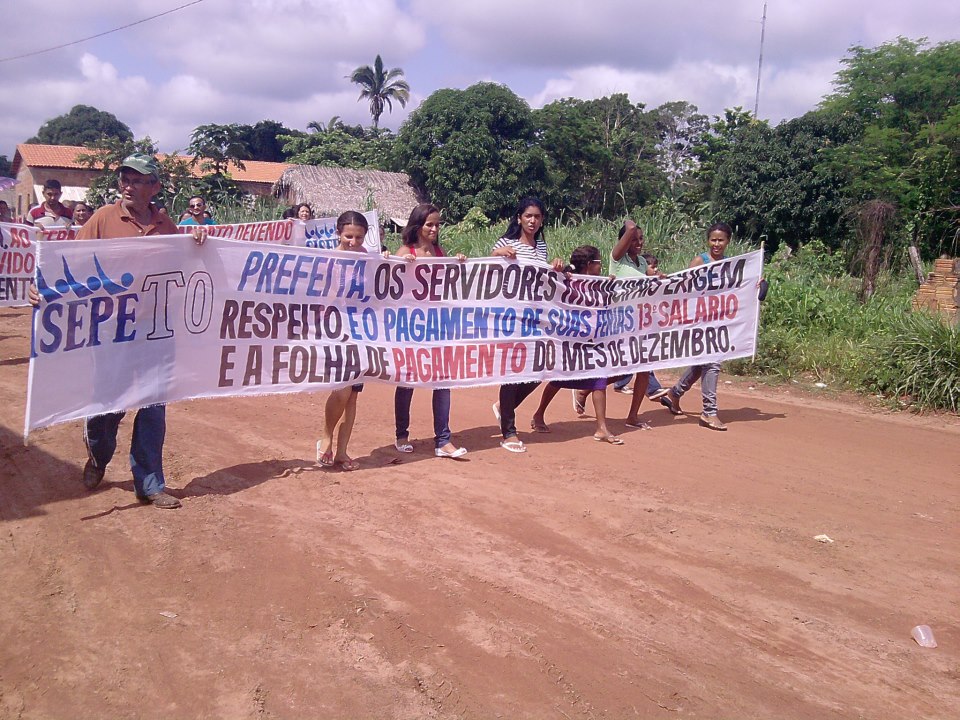 190651_469409566428517_212426015_n