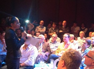 285365_290041537789560_470397298_n