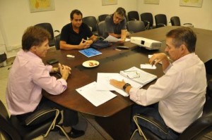 Na tarde desta quinta-feira, 07, foi realizada uma reunião com representantes das duas pastas, para definir o trabalho de levantamento de dados