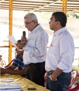 Diretor Administrativo da Coomigasp, Pedro Gomes, e o Chefe de Gabinete da Cooperativa, Célio de Sá, também participam das reuniões e pré-assembleias