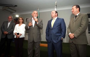 Acompanhado de autoridades e da primeira dama do Estado, Ana Jatene, o governador falou sobre seu estado de saúde e ações do governo