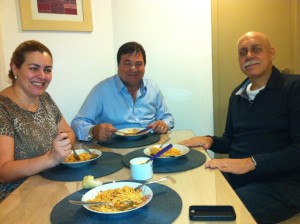 522052_369244163195388_1883988991_n