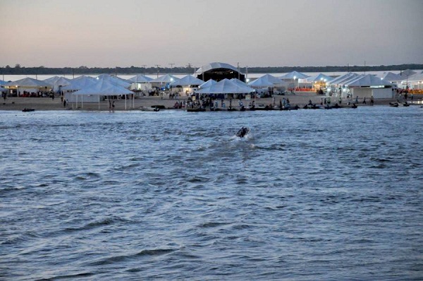 Estrutura da Praia em Araguacema deve atrair 80 mil turista. Lá o SEBRAE e ADTUR forneceram tudo já no inicio da temporada