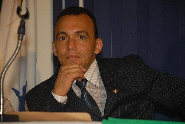 1379879_611476568911501_1086768132_n