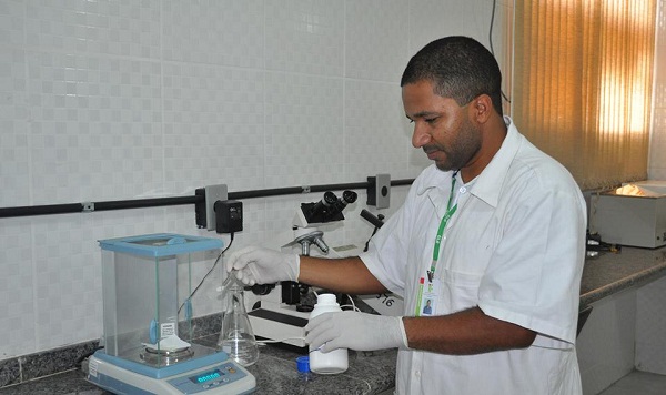 548330_1406028059632254_300181743_n