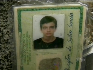 Com Rafael Martins Moraes a polícia encontrou uma identidade falsa com a foto do estudante