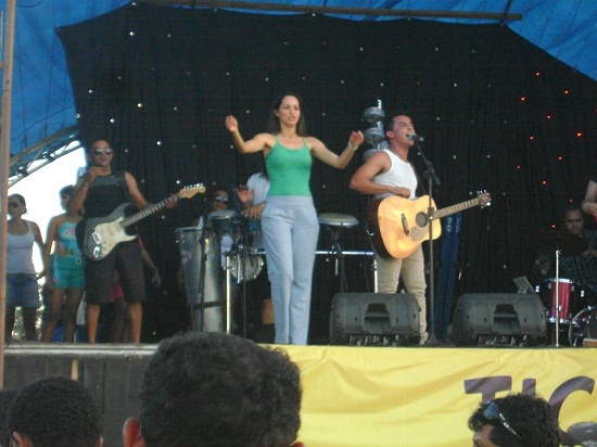 47692_165913110262991_1219716517_n