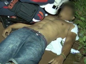 jovem_marca_encontro_pelo_whatsapp_quem_aparece2_marido_da_moca_