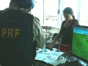 op_baln_argna_-_16_e_17-08-14_-_mulher_presa_red_e_corr