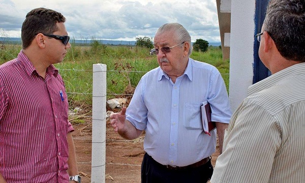 Ao centro, consultor Luiz Martius