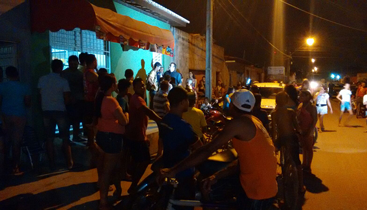 1440712166-859127573 (1)