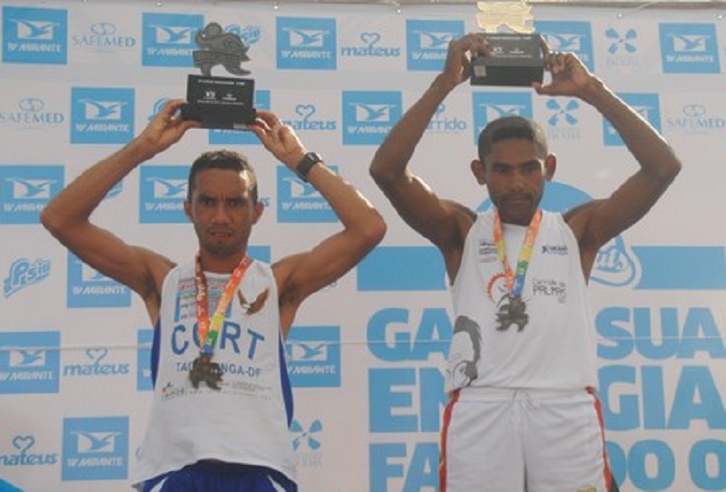 Noel é o primeiro da esqueda