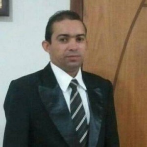 734385_608082002605992_1589351739_n