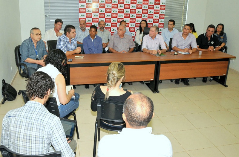 Coletiva de Imprensa