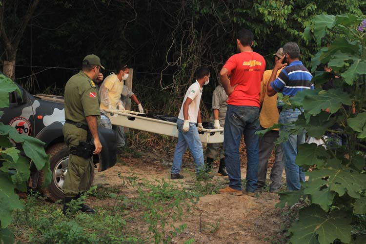 23_11_15___Criana_encontrada_morta_em_so_domingos___Junior_Oliveira_63