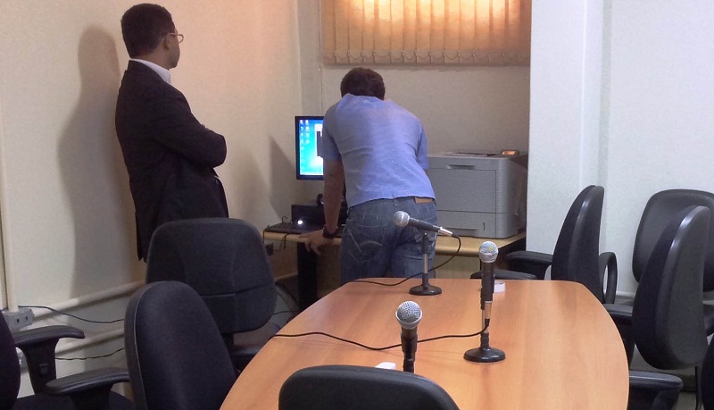 1445882261-869643859