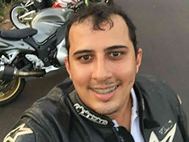 1455698498-579738870