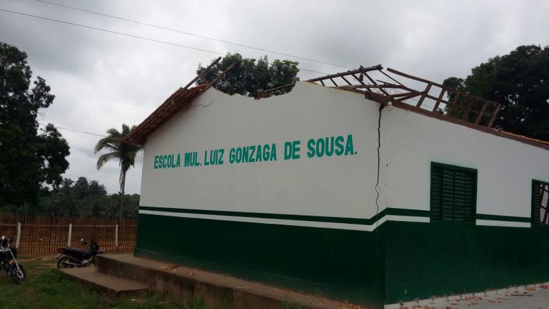 buriti-escola-desaba-antes-mesmo-de-ser-inaugurada