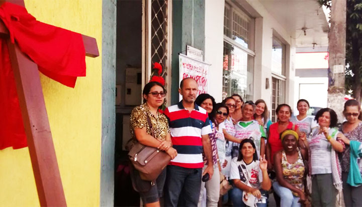 1462989785-444266751