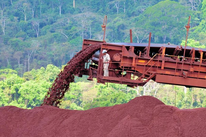 O minério de ferro continua sendo o principal produto na pauta exportadora do Pará, pois o valor da commodity teve, no mês de abril, crescimento de 19,70%, se comparado ao mesmo mês do ano passado.