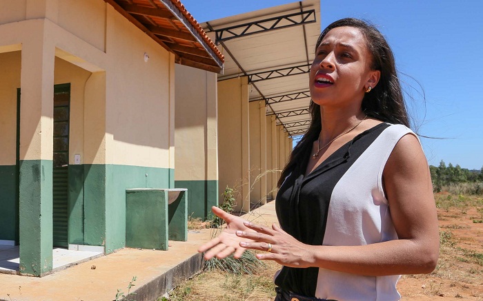 "Já temos um local na cidade onde pode ser desenvolvido o trabalho de seleção dos materiais recicláveis e reutilizáveis", disse a Secretária