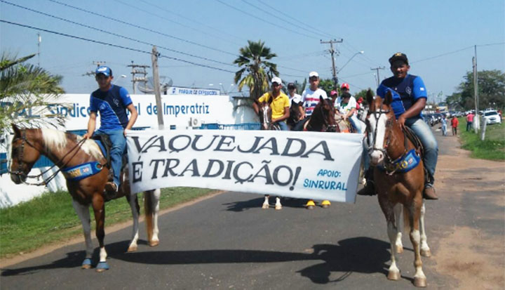 1476195434-541657638