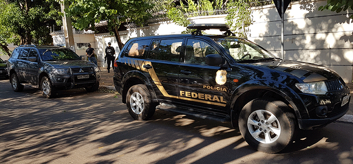 Viataura da PF faz operação na residência do ex-governador Siqueira Campos nessa quinta